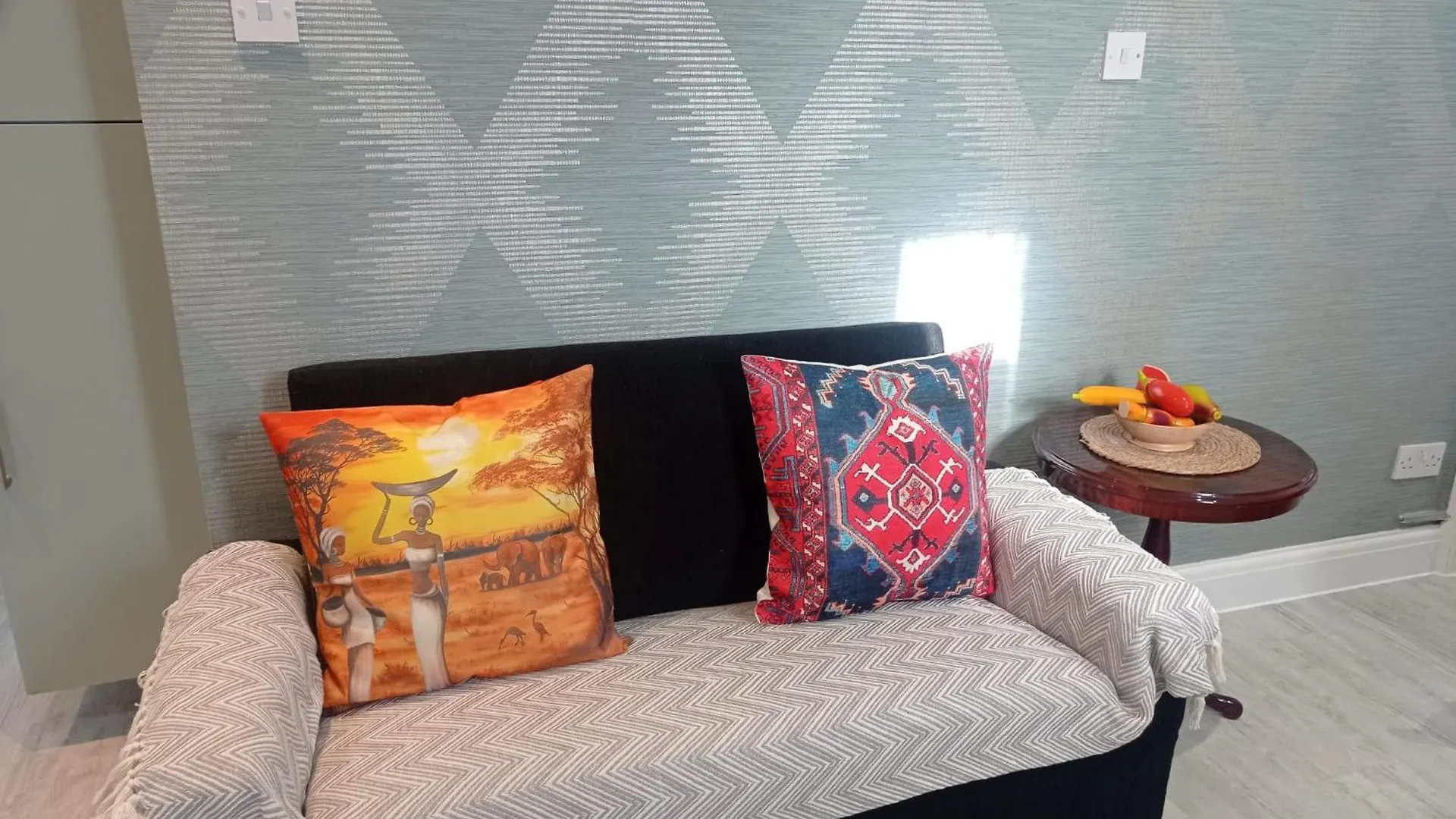 Charming Spacious 1-Bed Apartment In Dagenham